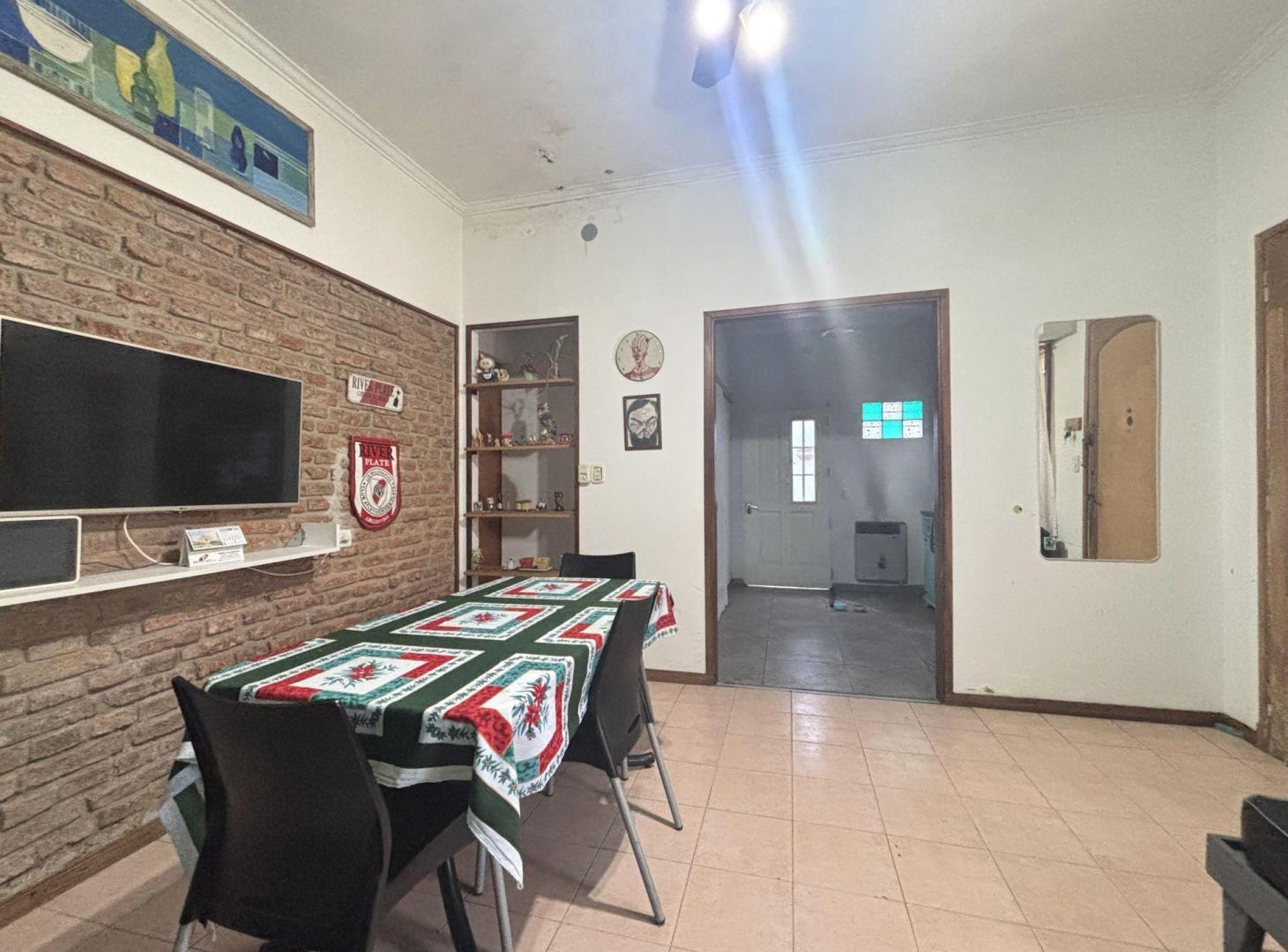 Foto de VENTA PH 2 AMB CON COCHERA Y PATIO V. BALLESTER, imagen 1