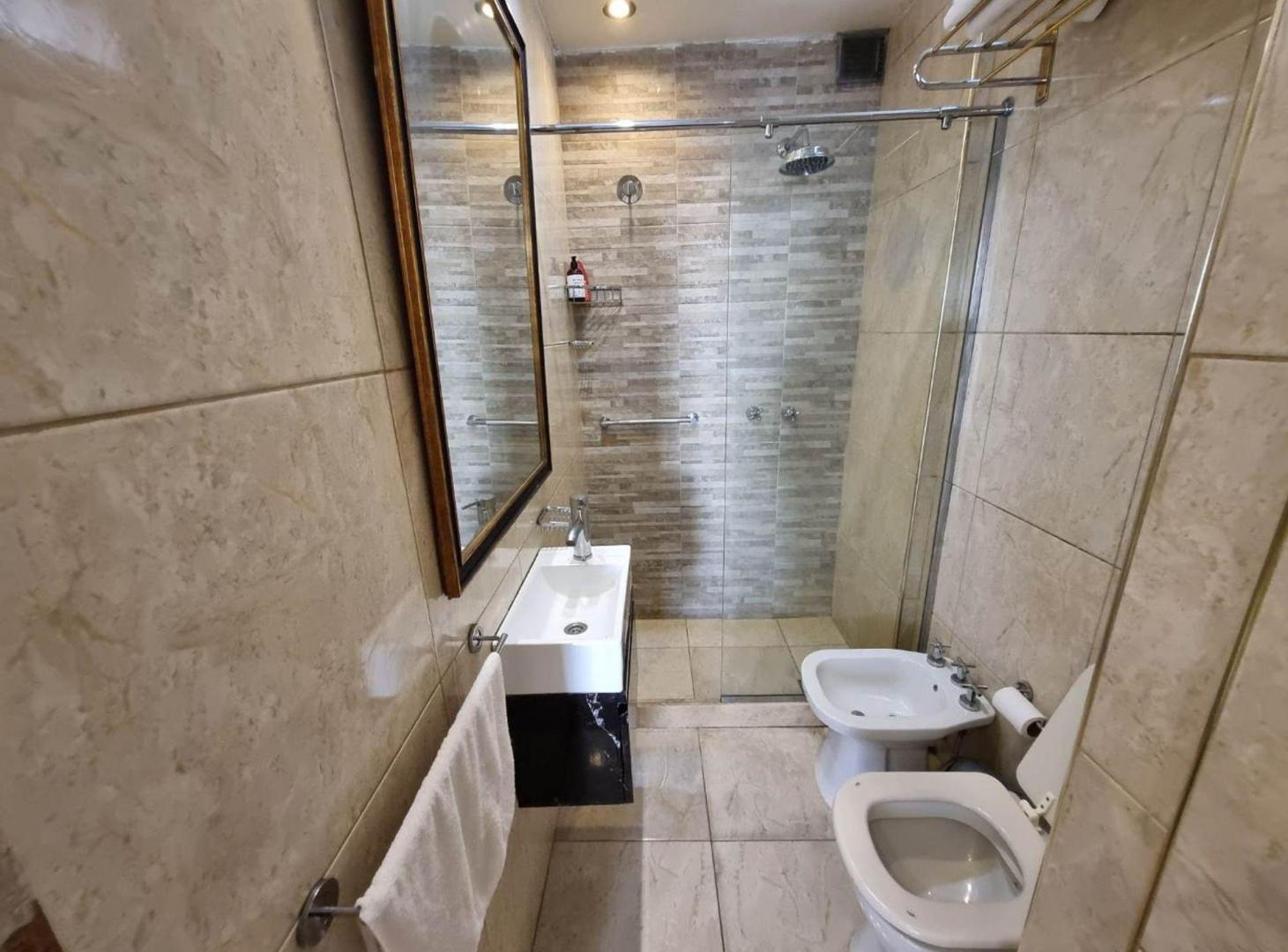 Foto de VENTA MONOAMBIENTE IMPECABLE-AL FRENTE- MONSERRAT, imagen 3