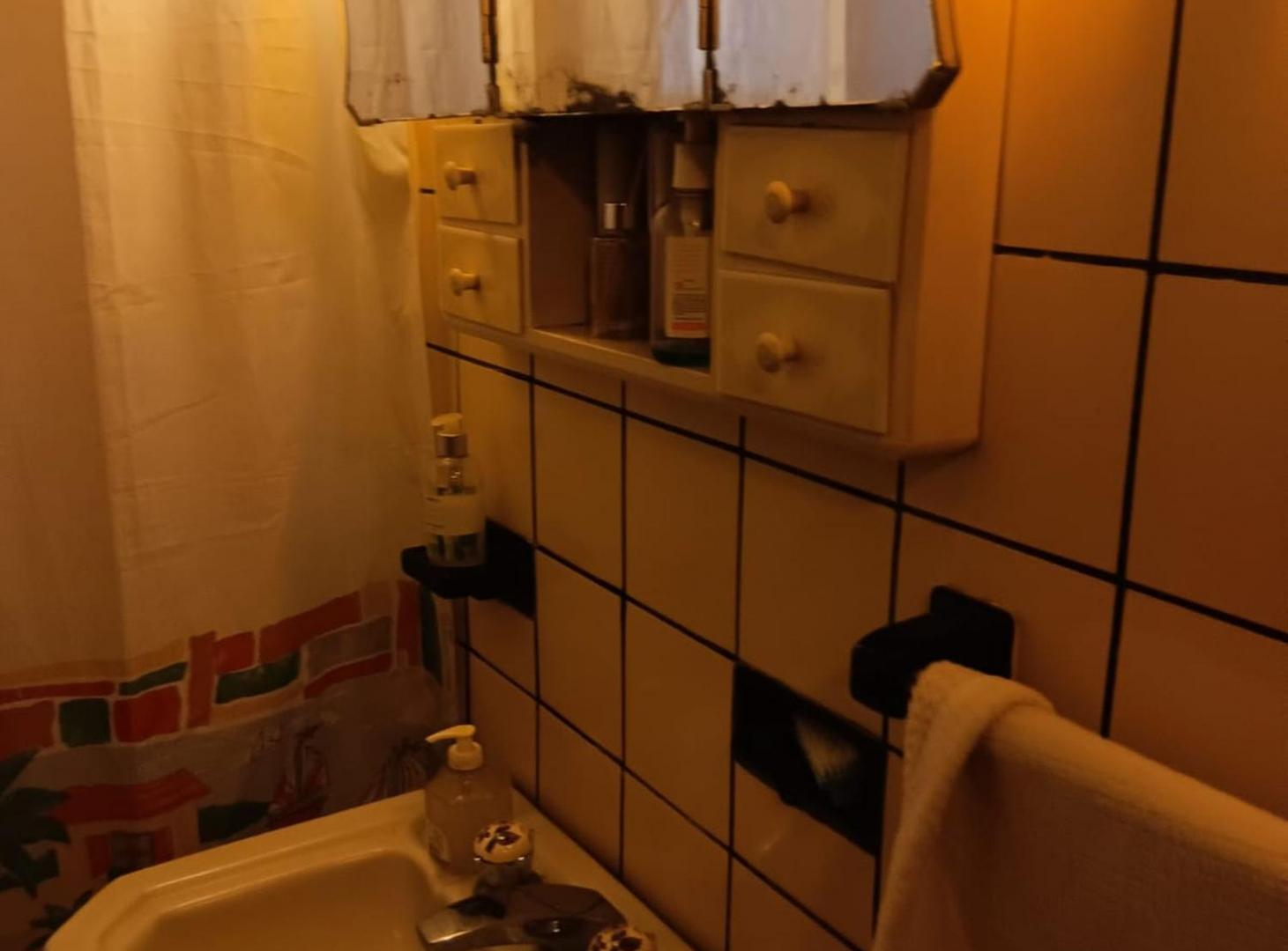 Foto de Casa en Venta de 4 ambientes en Quilmes, imagen 5