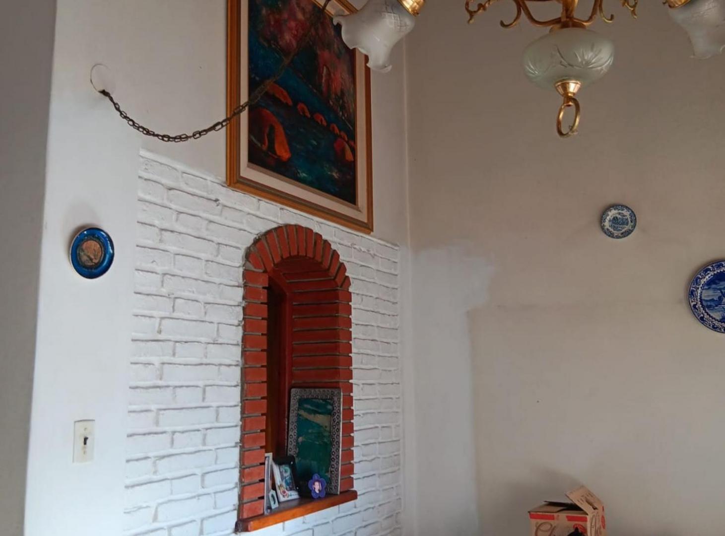 Foto de Casa en Venta de 4 ambientes en Quilmes, imagen 2