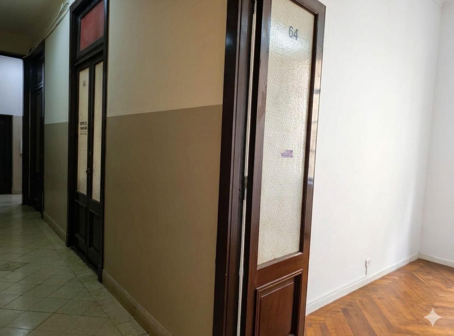 Foto de VENTA OFICINA EN MONSERRAT, imagen 1