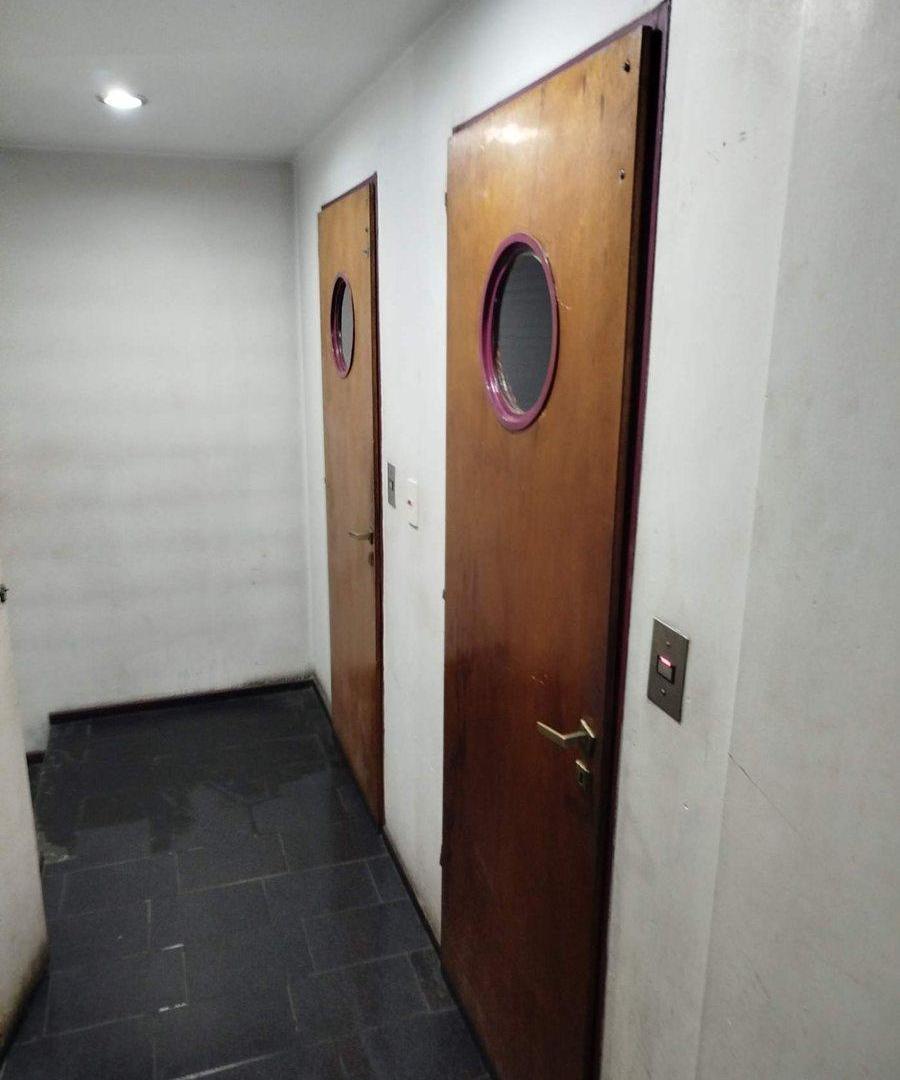 Foto de VENTA MONOAMBIENTE EN MORON AL FRENTE APTO CREDITO, imagen 1
