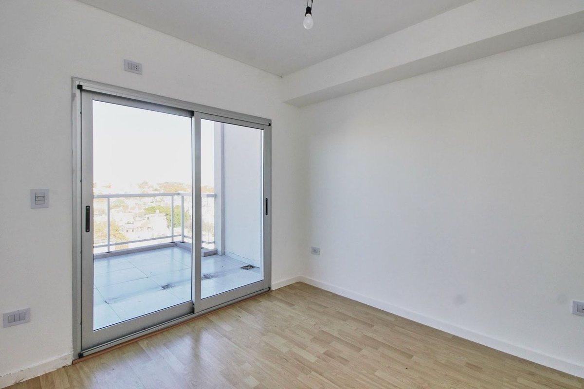 Foto de VENTA DPTO 2 AMB. EN V. URQUIZA CON JARDIN Y PATIO, imagen 4