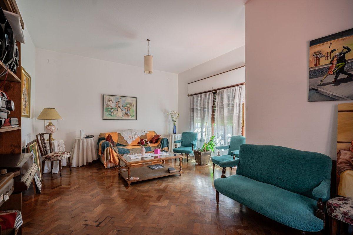 Foto de VENTA CASA 5 AMB, JARDÍN, QUINCHO, APTO CRÉDITO, imagen 4