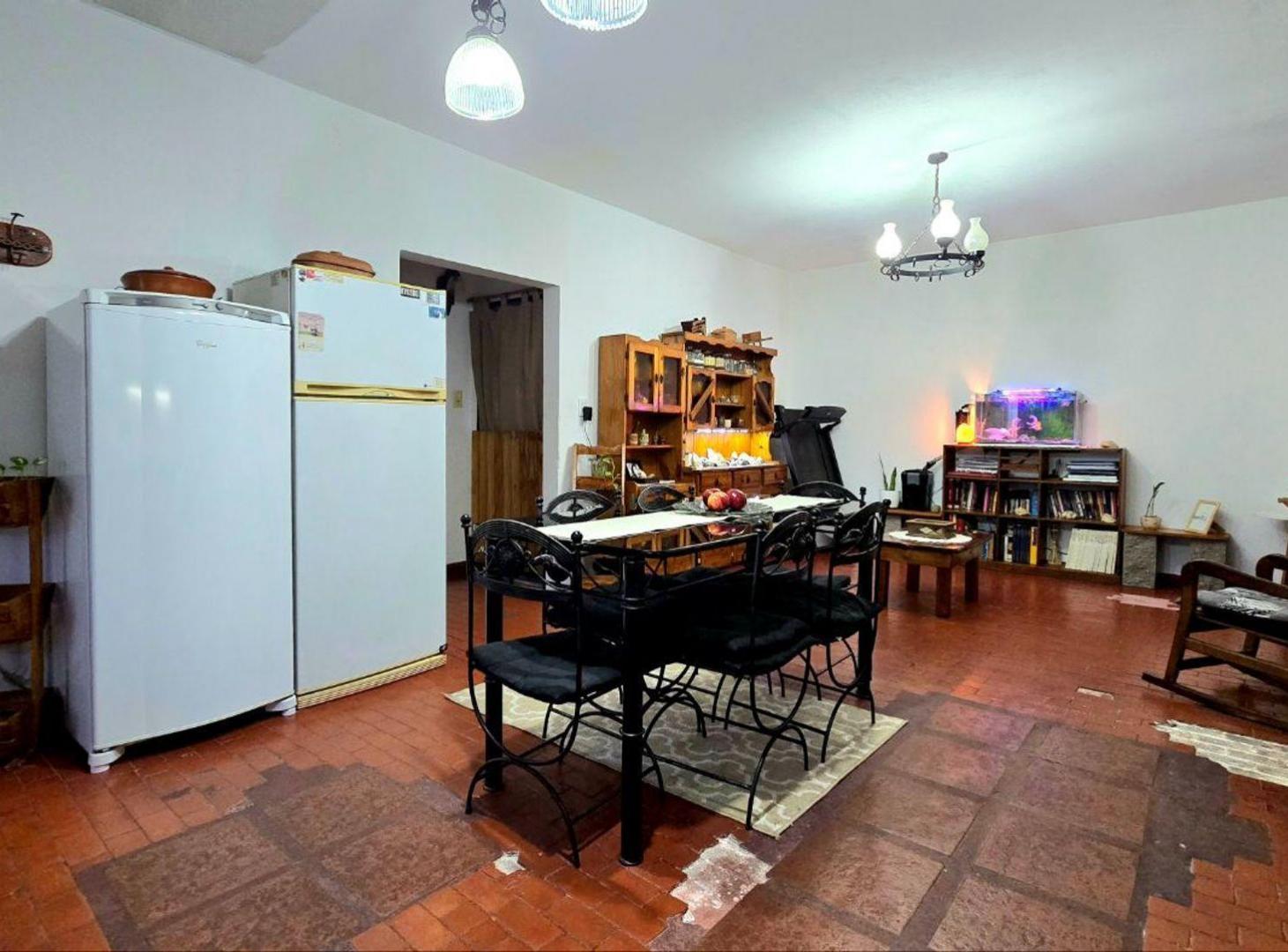 Foto de Venta Ph 5 ambientes Caseros PB 3 amb PA 2 amb pat, imagen 3