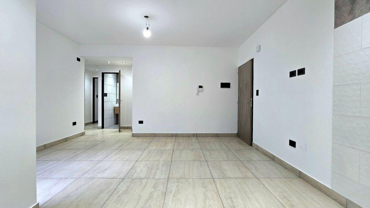 Foto de VENTA PH Tres ambientes a estrenar en Versalles, imagen 3