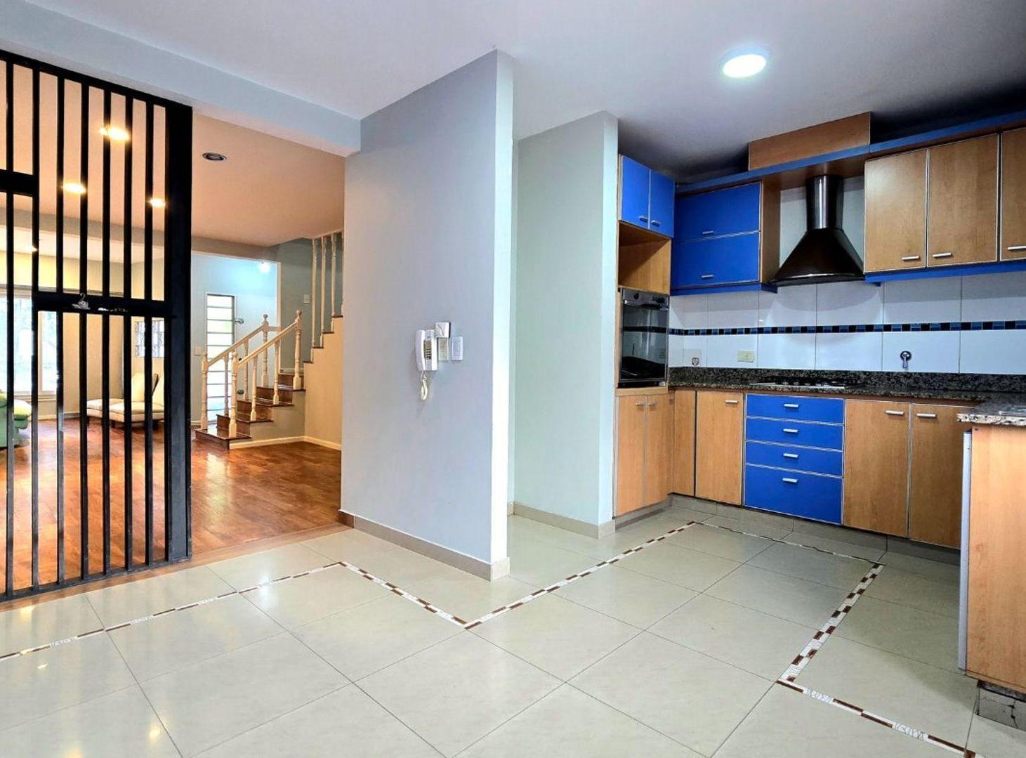 Foto de VENTA Dúplex 4 ambientes, amplio con jardín, imagen 3
