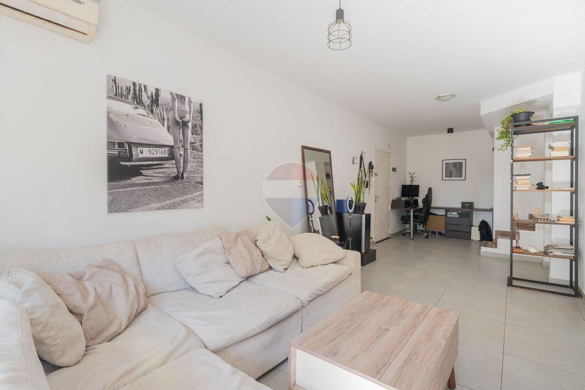 Foto de VENTA DEPARTAMENTO 2 AMB VILLA URQUIZA CON PILETA, imagen 1
