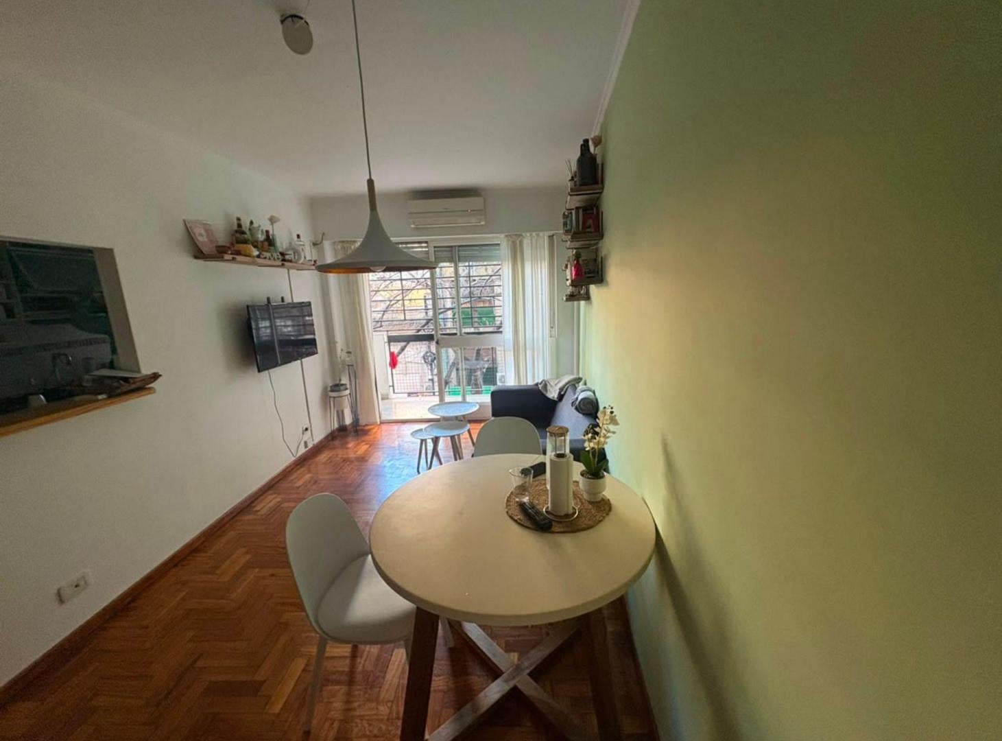 Foto de Alquiler Dto 2 Amb Almagro C/Balcon Muy Luminoso, imagen 2
