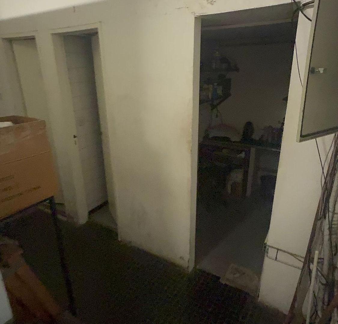 Foto de VENTA LOCAL COMERCIAL EN SAN NICOLÁS CON SÓTANO, imagen 1