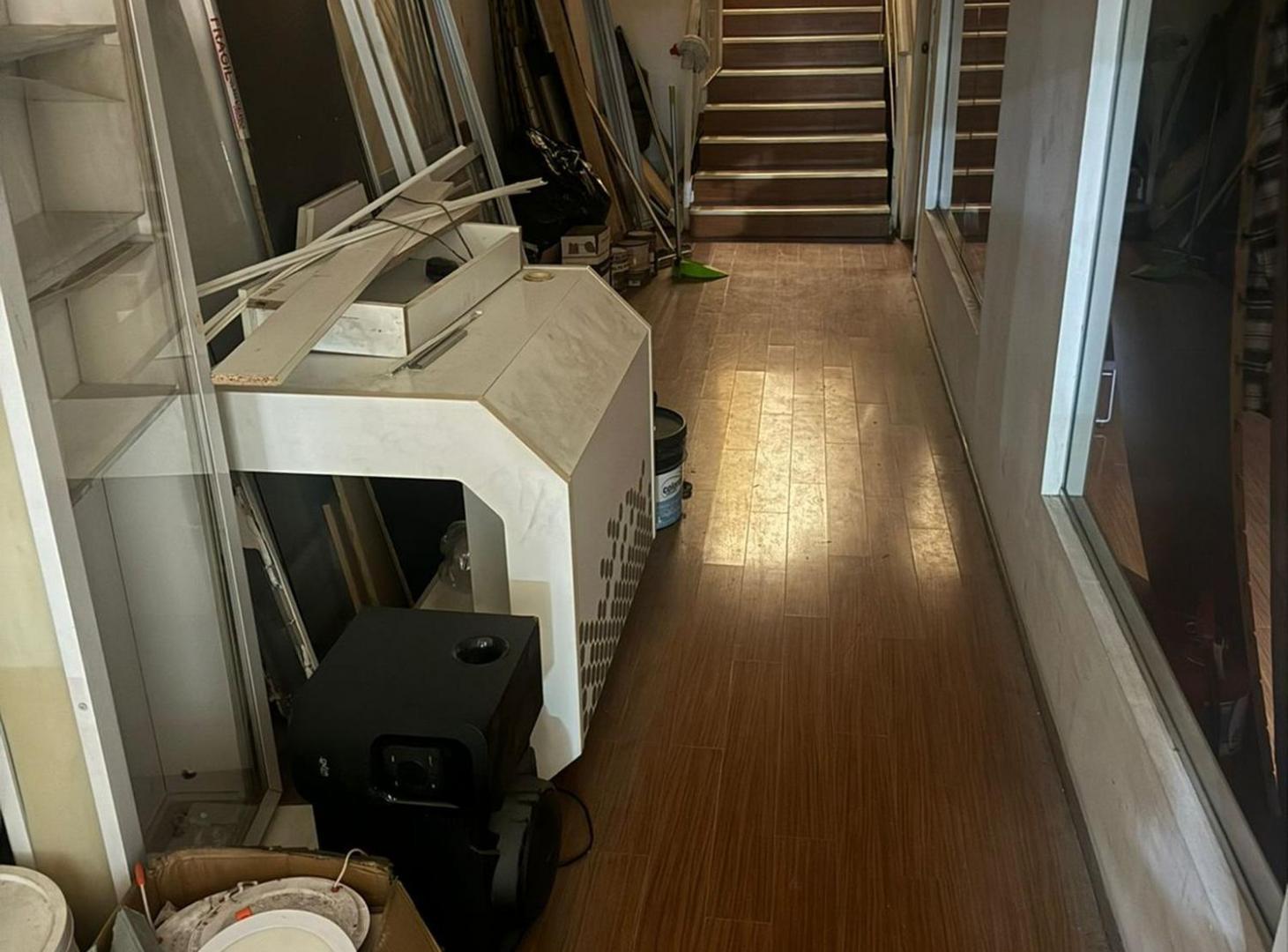 Foto de VENTA LOCAL COMERCIAL EN SAN NICOLÁS CON SÓTANO, imagen 3