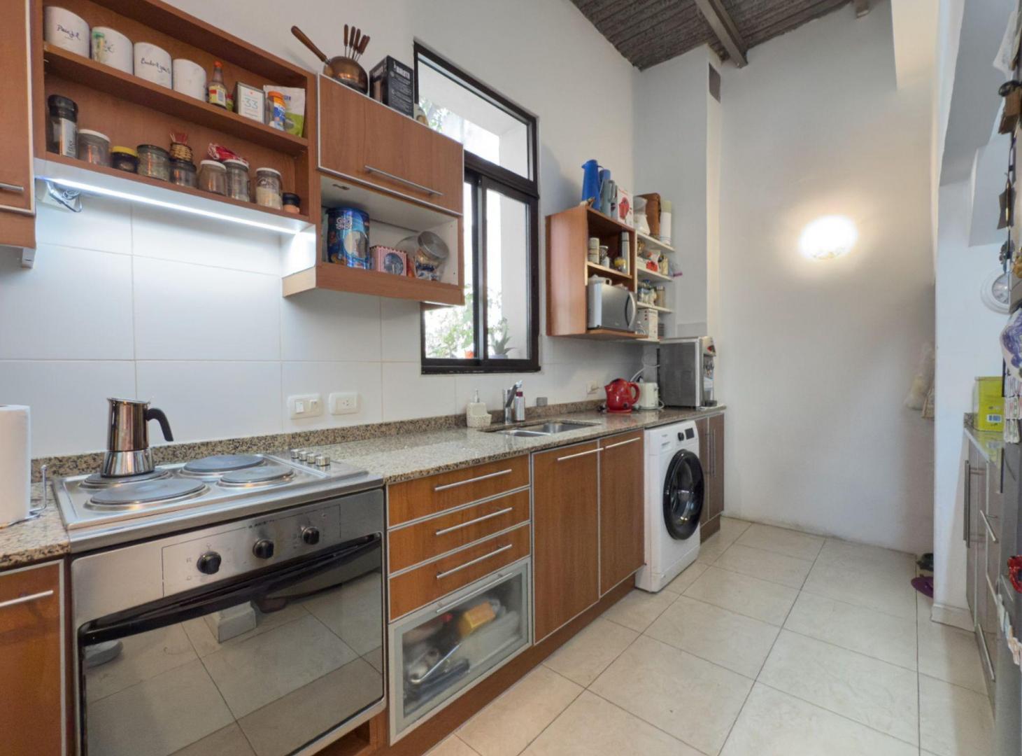 Foto de VENTA DUPLEX PH 3 AMB + ESCR BELGRANO R COCHERA, imagen 2