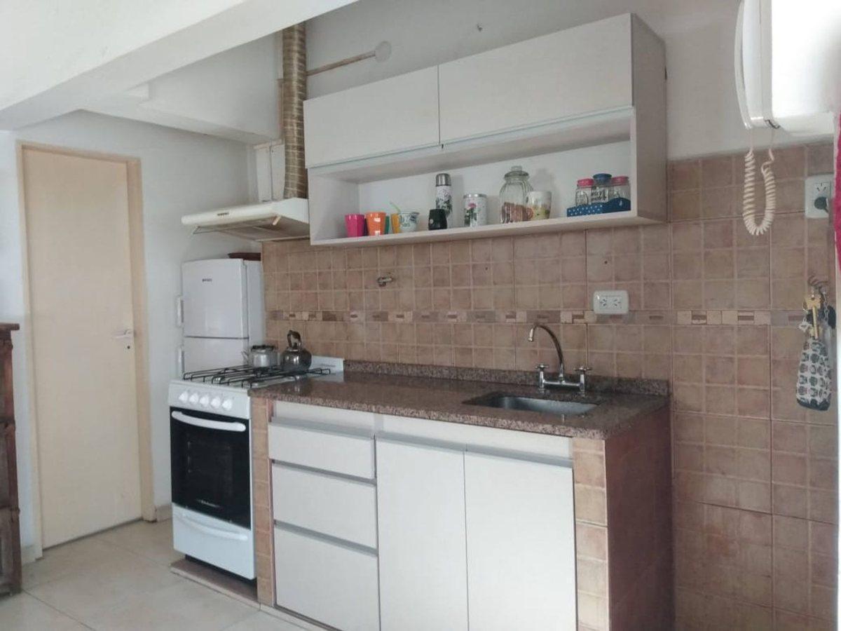 Foto de VENTA PH 3 AMB. PATIO Y LAVADERO PLANTA BAJA, imagen 3
