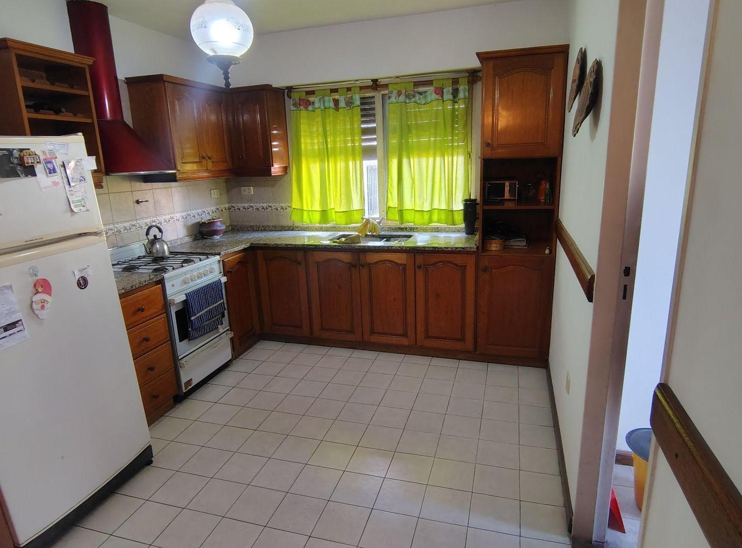 Foto de VENTA PH 3 AMB COCHERA GERLI, imagen 2