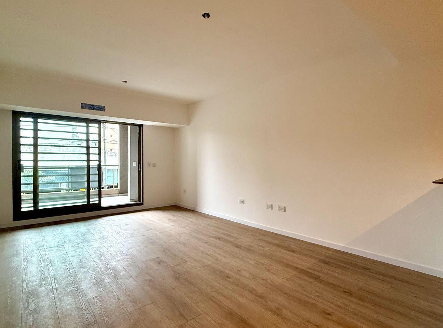 Foto de Monoambiente en Venta Balcon y Parrilla Coghlan, imagen 2