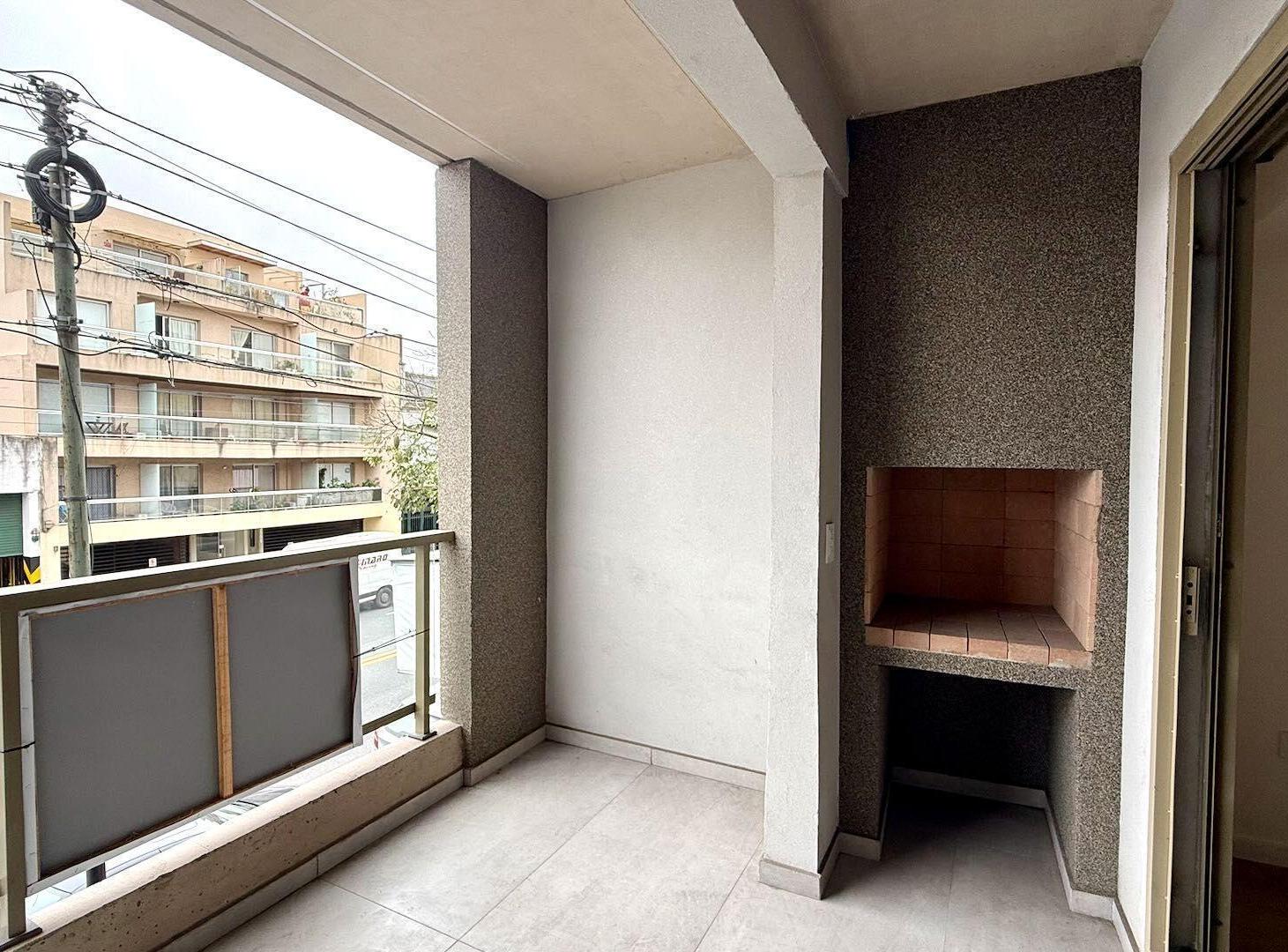 Foto de Monoambiente en Venta Balcon y Parrilla Coghlan, imagen 1