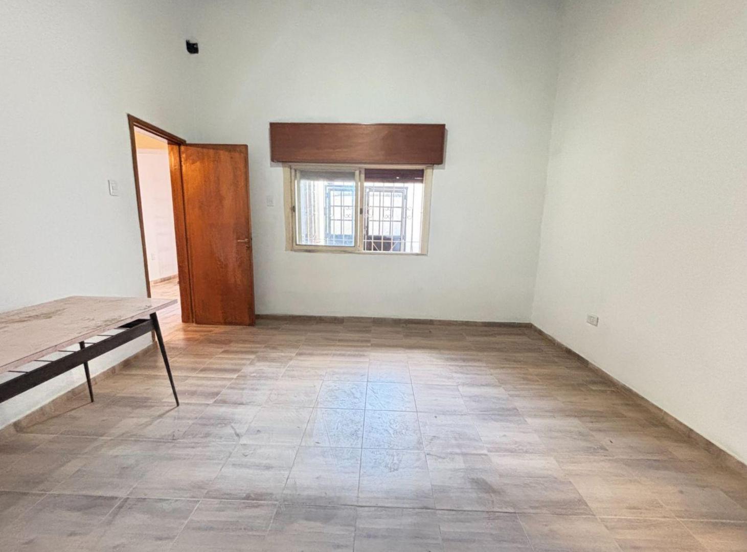 Foto de VENTA PH 2 AMB. CON 2 PATIOS R. DE ESCALDA LANÚS, imagen 3