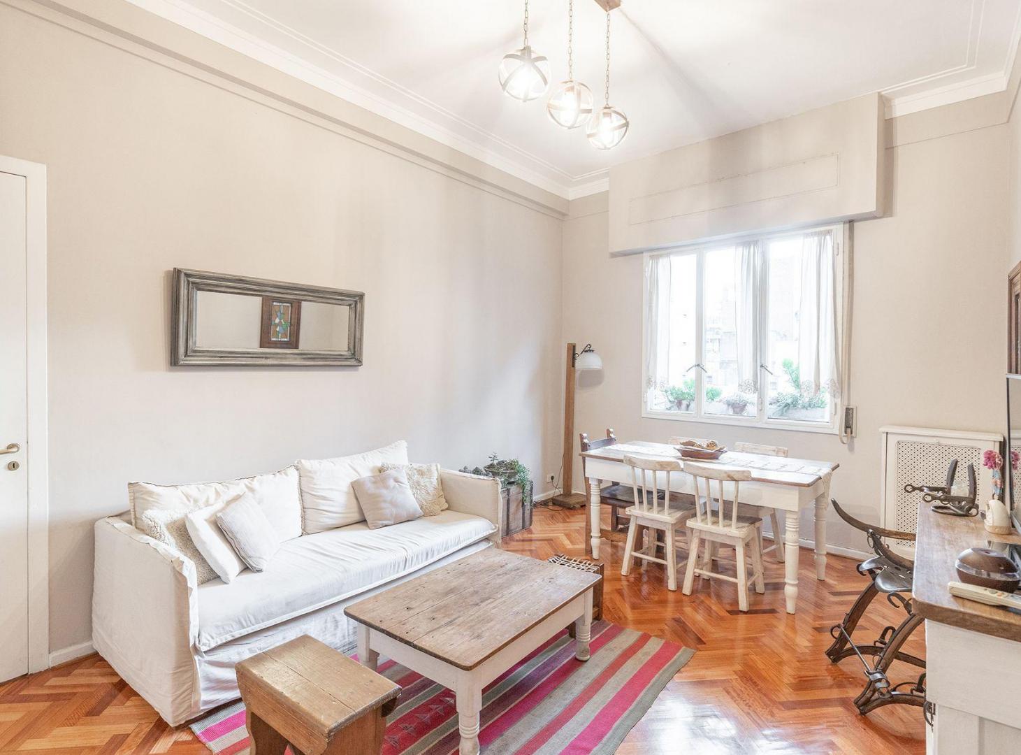 Foto de VENTA DEPTO 4 AMBIENTES EN BALVANERA REFACCIONADO, imagen 1