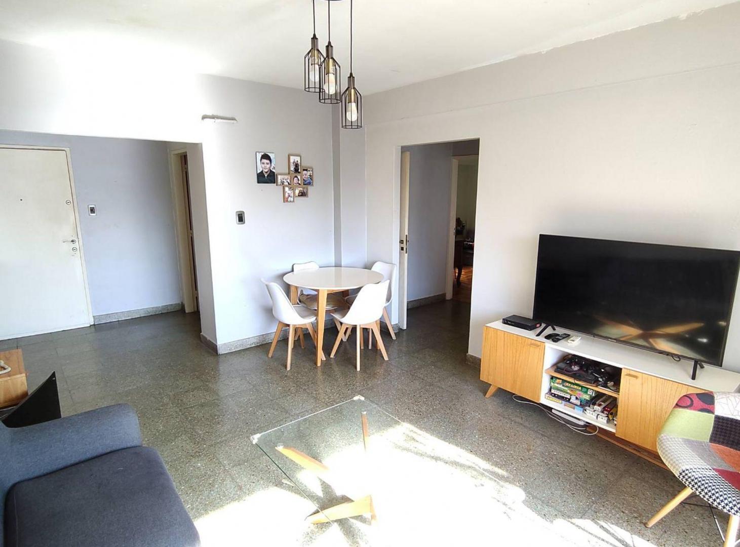 Foto de VENTA DEPTO 3 AMB al FRENTE / BALCÓN / APTO CRED, imagen 3