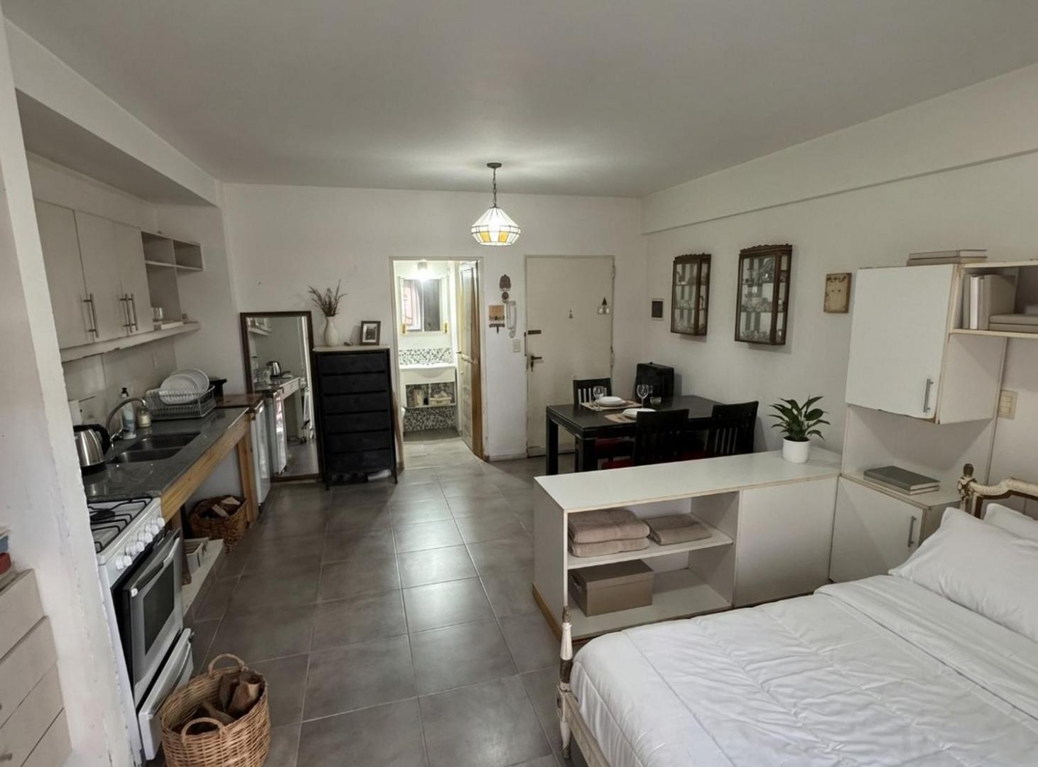 Foto de VENTA MONOAMBIENTE COGHLAN, imagen 2