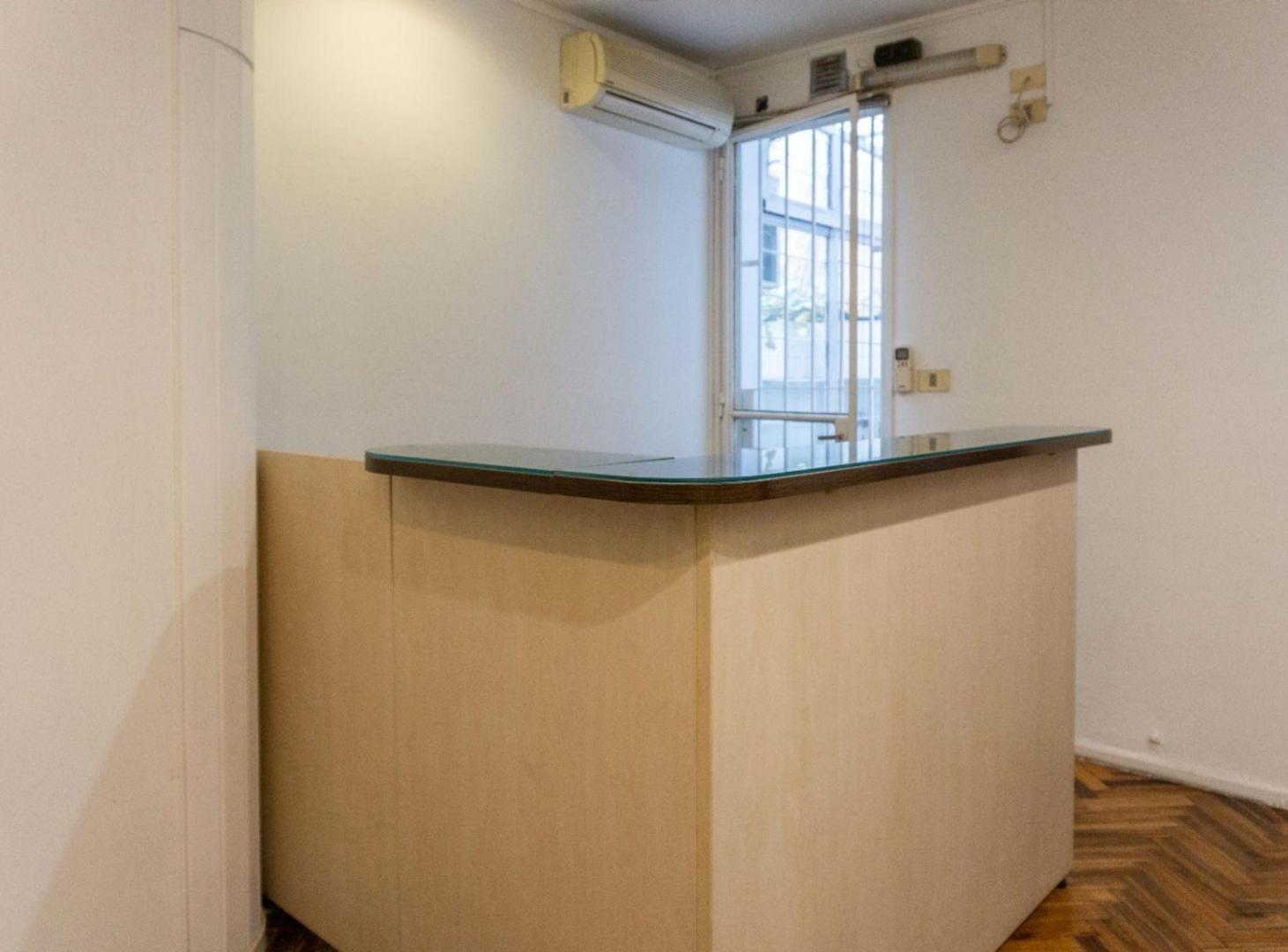 Foto de Venta 2 Amb PB adap. consultorio Patio Balvanera, imagen 5