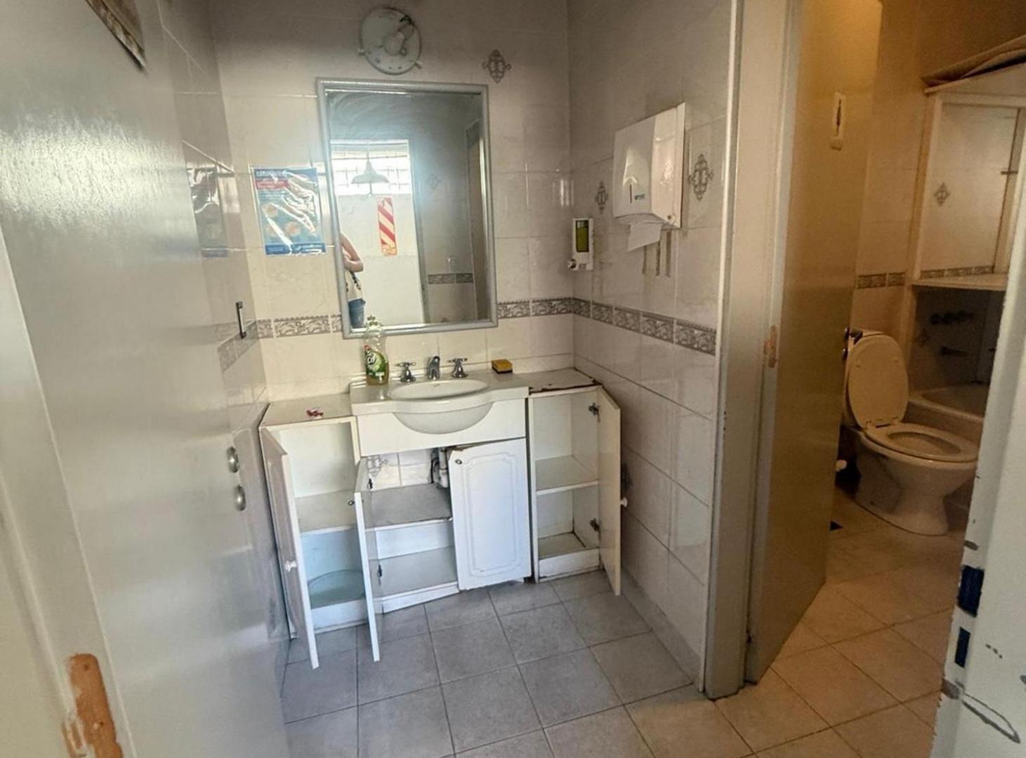 Foto de VENTA LOCA/DEPOSITO OPORTUNIDAD!!! 8,66x34, imagen 3