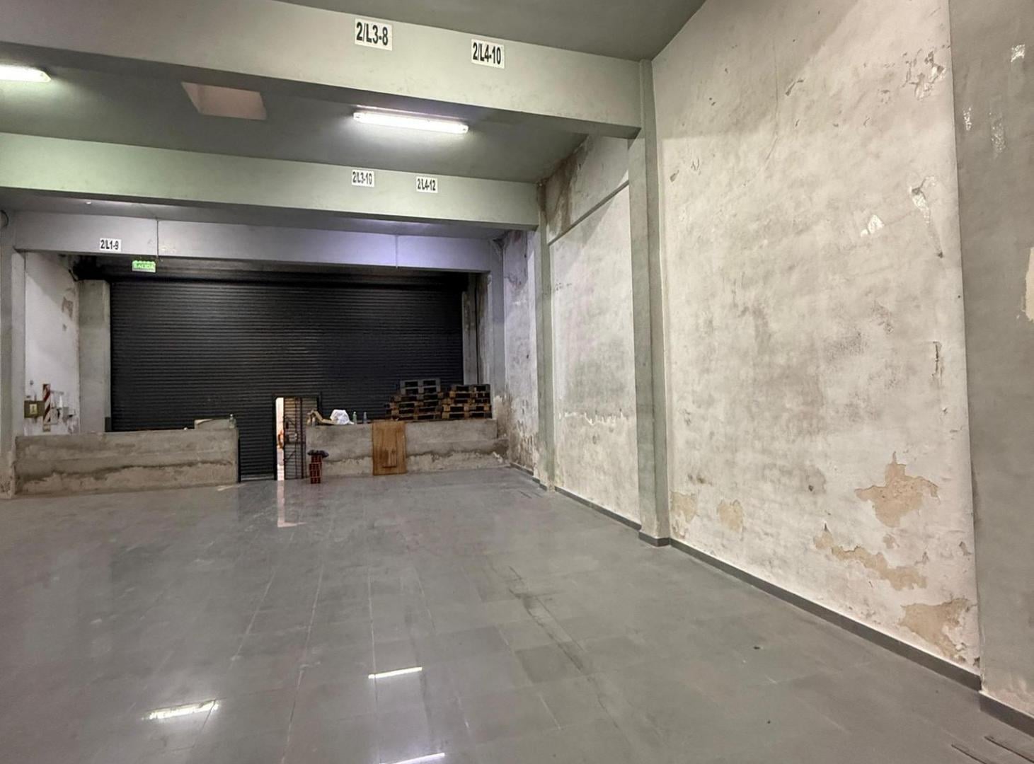Foto de VENTA DEPOSITO OFI/BAÑO 295M2 (ACEP. PERMUTA), imagen 4