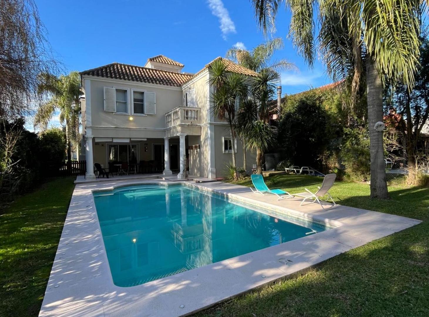 Foto de VENTA DE CASA 4 AMB CON PILETA EN BARRIO NAUTICO, imagen 3