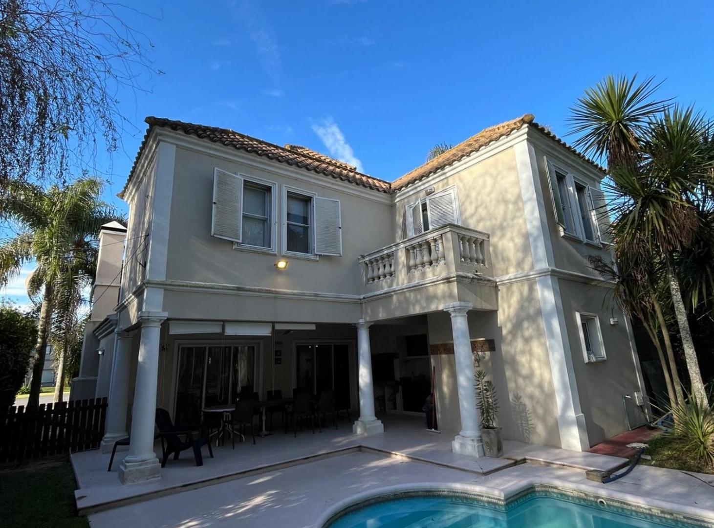 Foto de VENTA DE CASA 4 AMB CON PILETA EN BARRIO NAUTICO, imagen 1