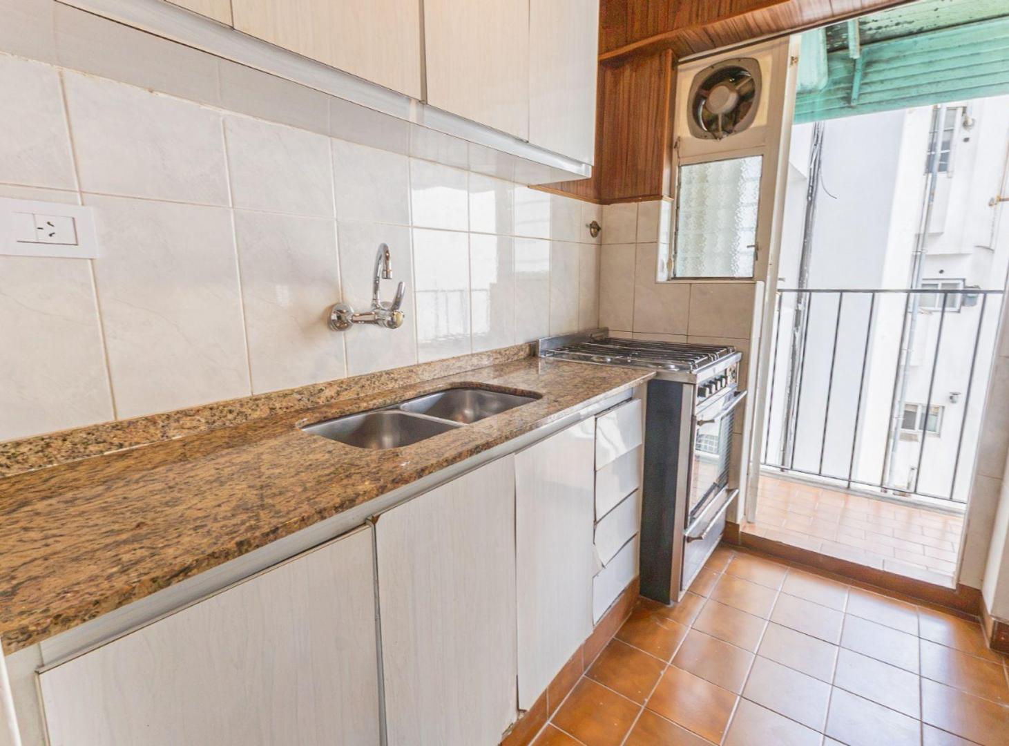 Foto de VENTA DEPARTAMENTO BALVANERA LUMINOSO, imagen 1