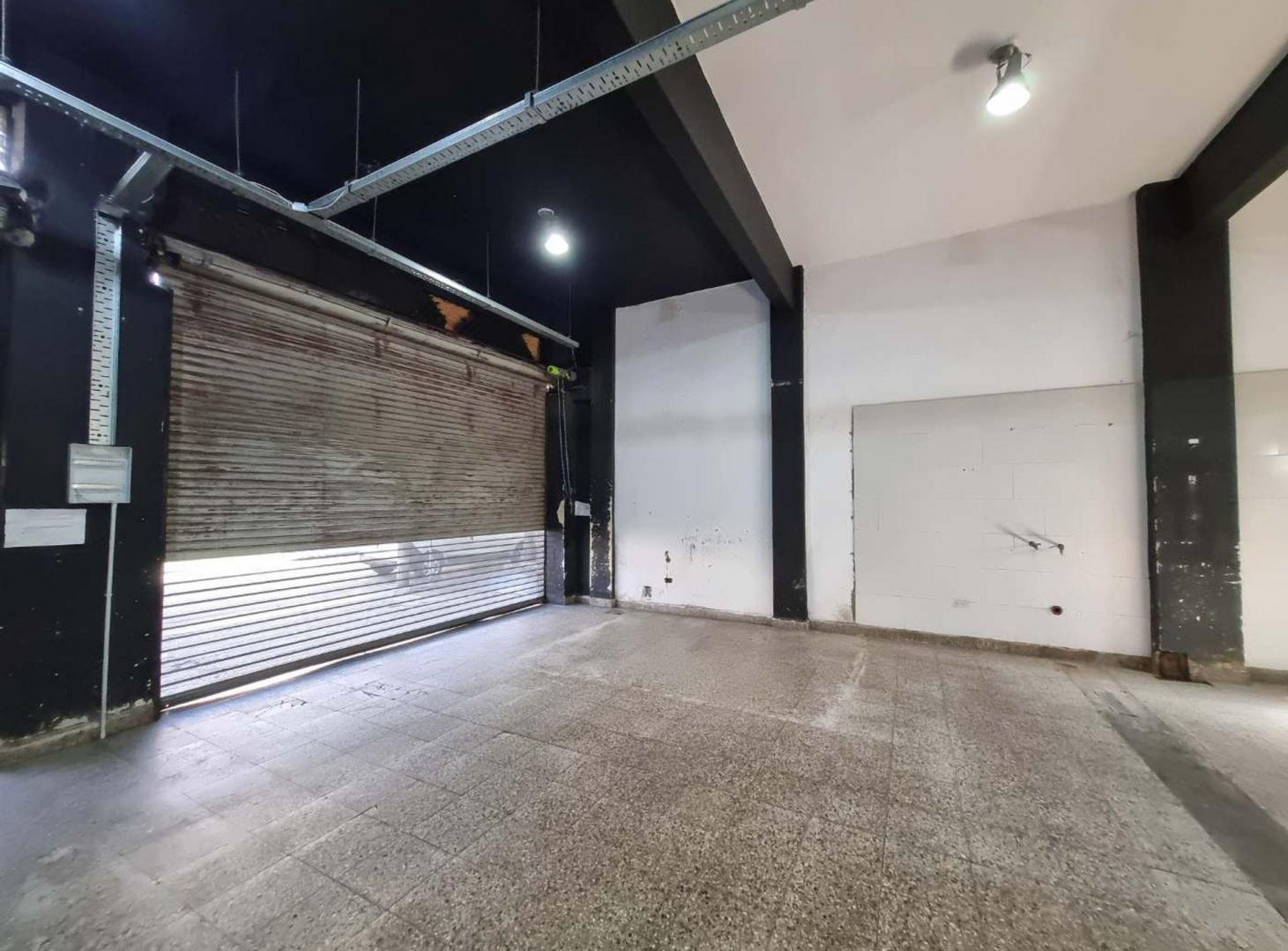 Foto de ALQUILER GALPON - DEPÓSITO CIUDADELA, imagen 2