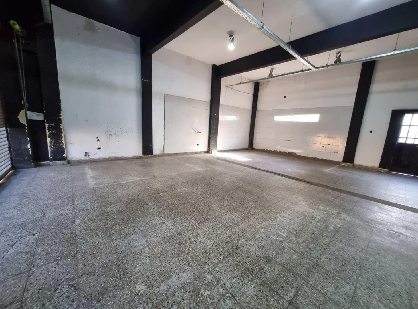 Foto de ALQUILER GALPON - DEPÓSITO CIUDADELA, imagen 3