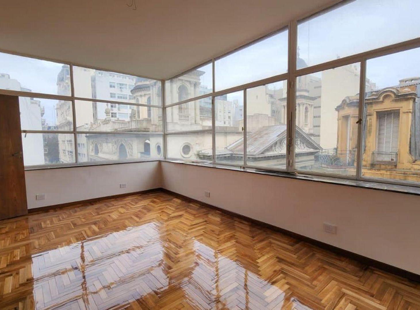Foto de VENTA OFICINA SAN NICOLAS VISTA PANORAMICA, imagen 4