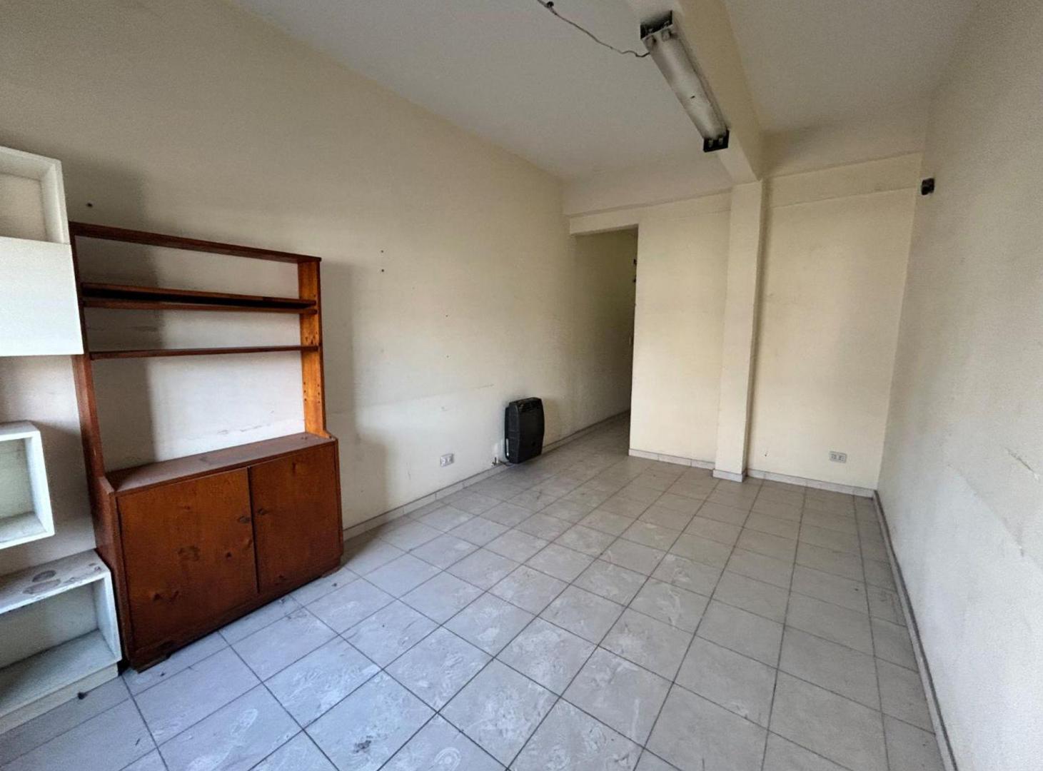 Foto de VENTA PH 2 AMB QUILMES CON DEPOSITO Y COCHERA, imagen 2