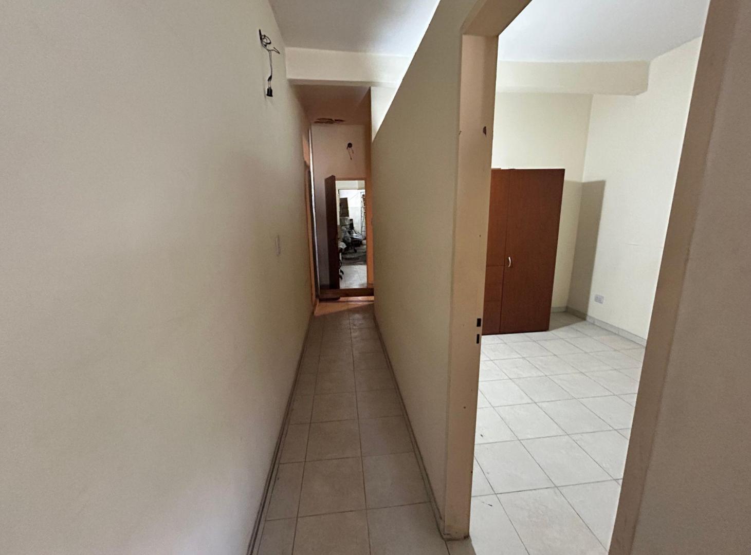 Foto de VENTA PH 2 AMB QUILMES CON DEPOSITO Y COCHERA, imagen 5