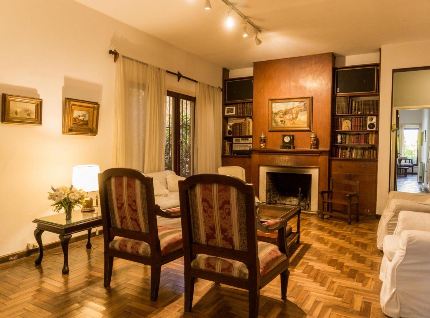 Foto de Casa Venta tres plantas Acassuso, imagen 5