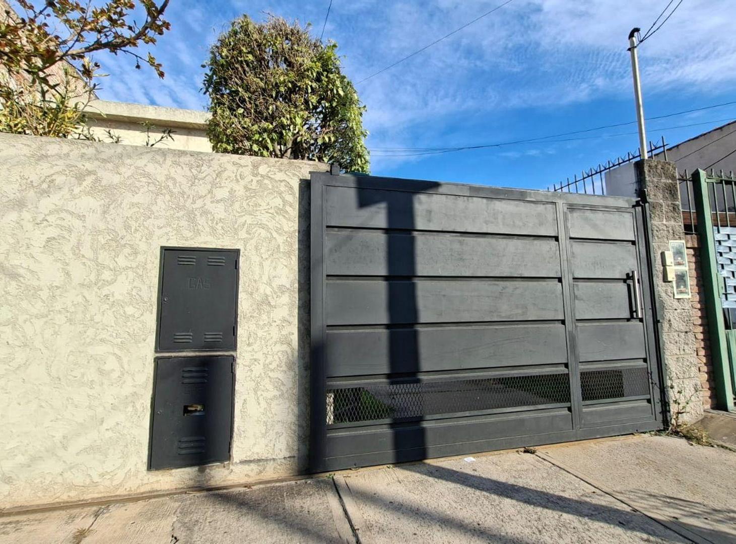 Foto de VENTA PH 3 AMBIENTES EL PALOMAR JARDIN PILETA, imagen 3
