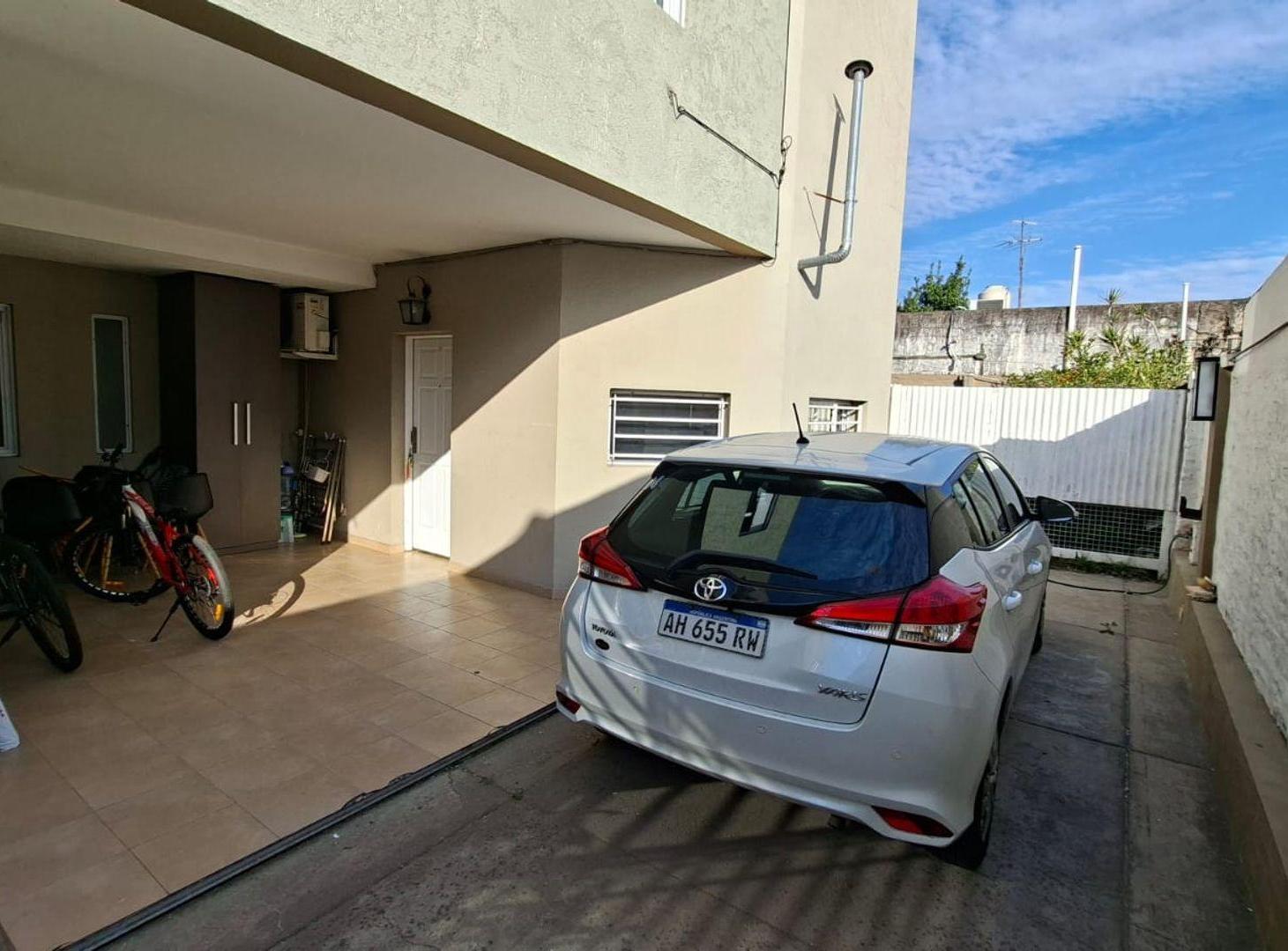 Foto de VENTA PH 3 AMBIENTES EL PALOMAR JARDIN PILETA, imagen 5