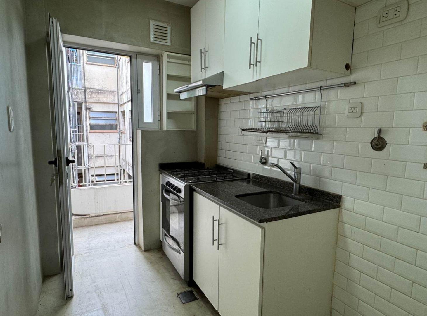 Foto de VENTA DEPTO 3 AMB EN VILLA URQUIZA. APTO CREDITO, imagen 5