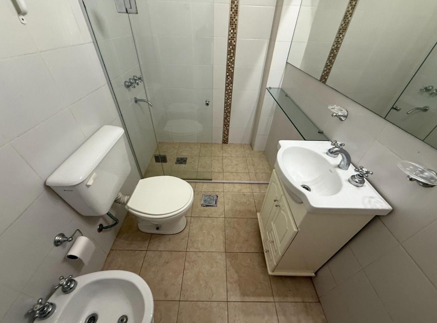 Foto de VENTA DEPTO 2 AMB CON PATIO FLORESTA APTO CREDITO, imagen 3