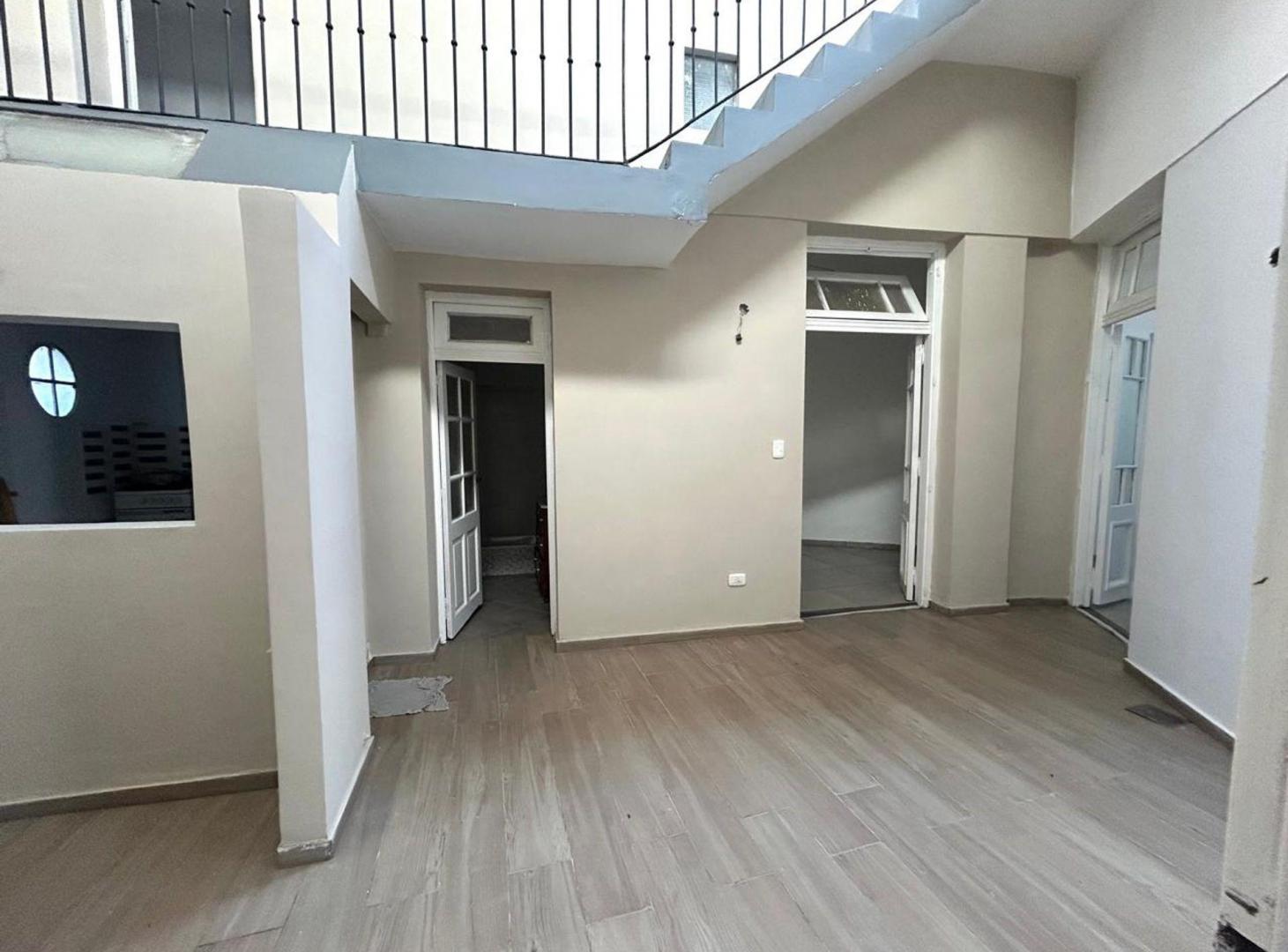 Foto de VENTA PH 5 AMBIENTES PB EN VELEZ SARSFIELD, imagen 2