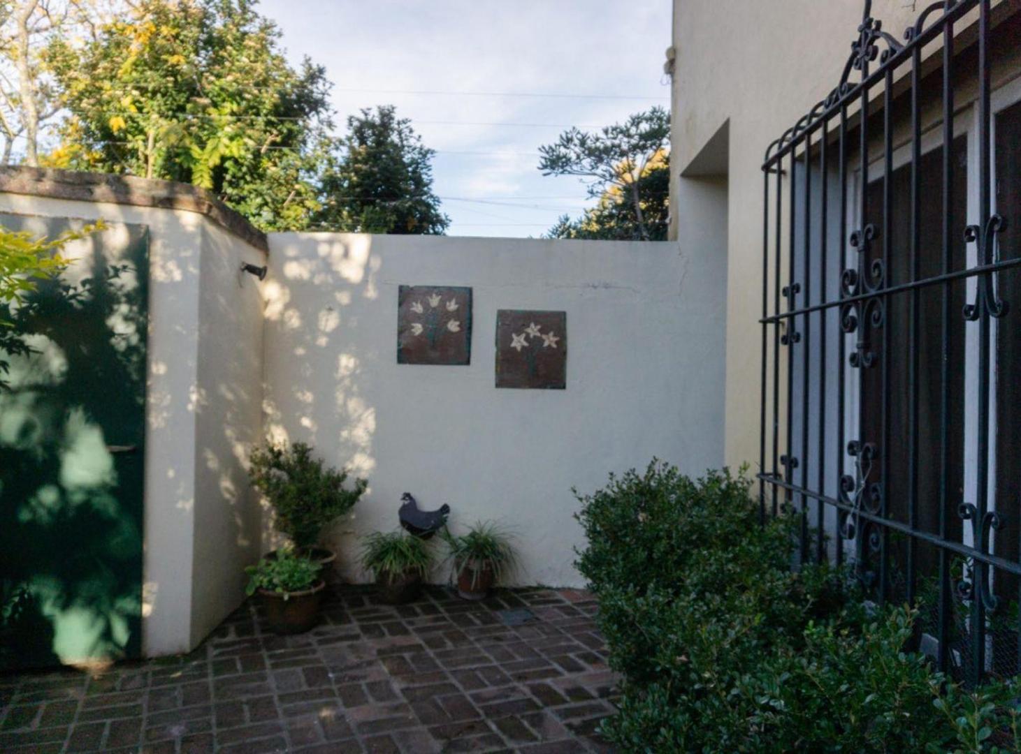 Foto de Venta PH Acassuso planta alta c/terraza parrilla, imagen 2