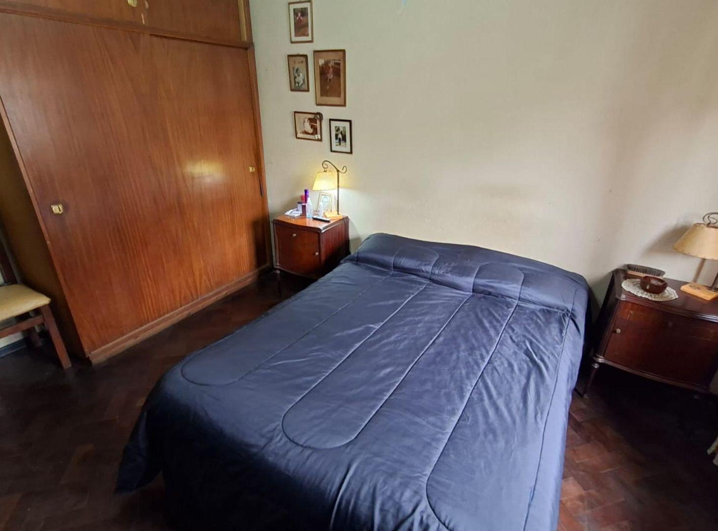 Foto de VENTA CASA 4 AMBIENTES MORON COCHERA Y PILETA, imagen 5