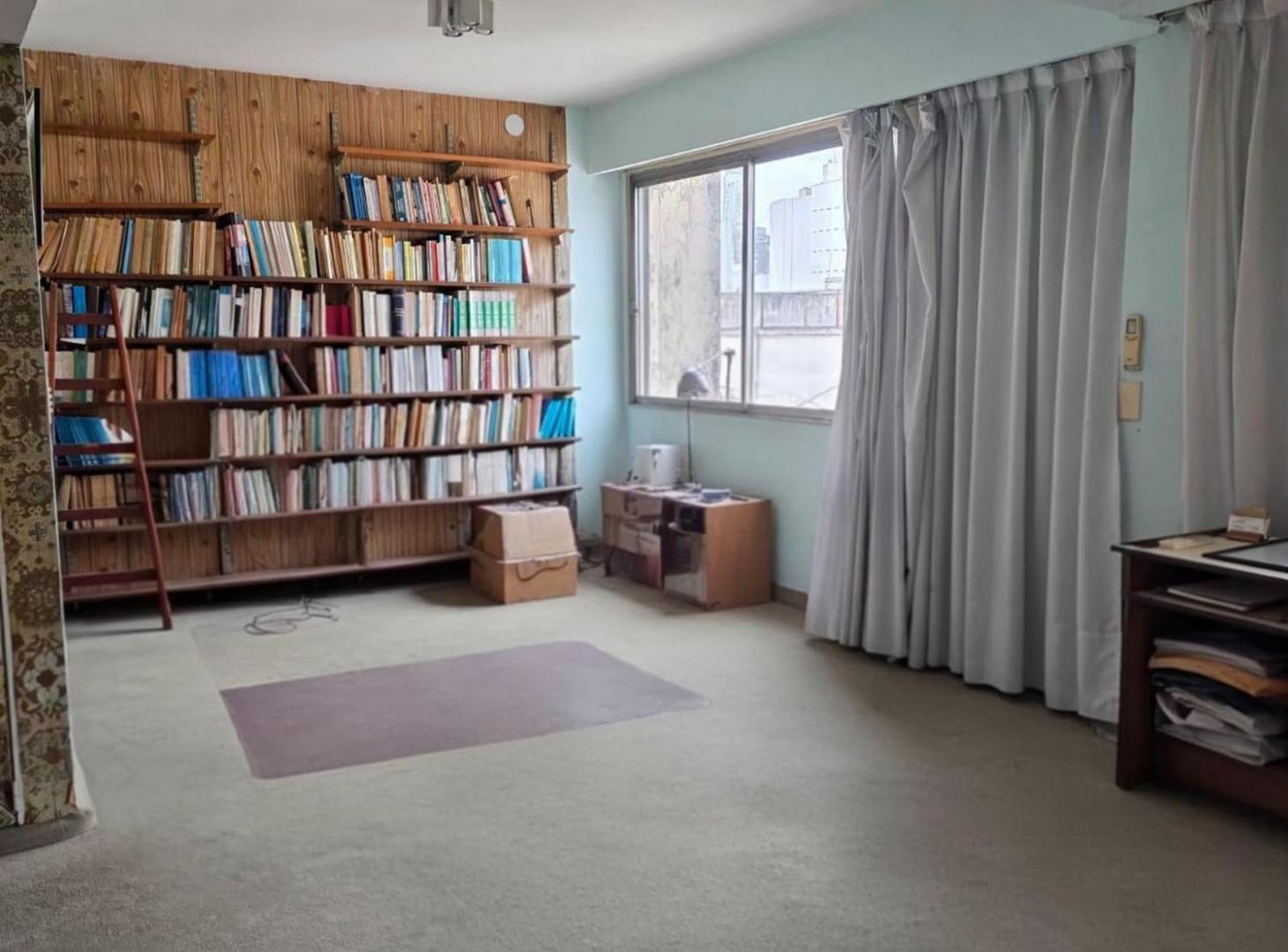 Foto de VENTA Amplio 2 amb a reciclar en pleno Microcentro, imagen 2