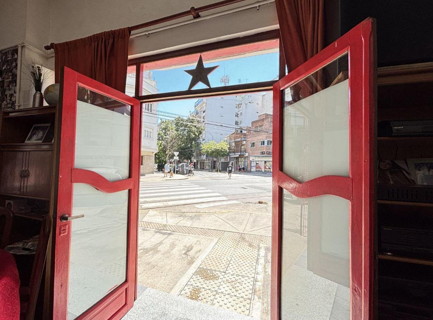 Foto de VENTA PH APTO COMERCIAL 3 AMB ESQUINA VILLA CRESPO, imagen 5