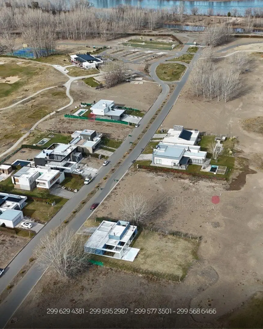 Lote . | Avenida Plottier al 1000 2