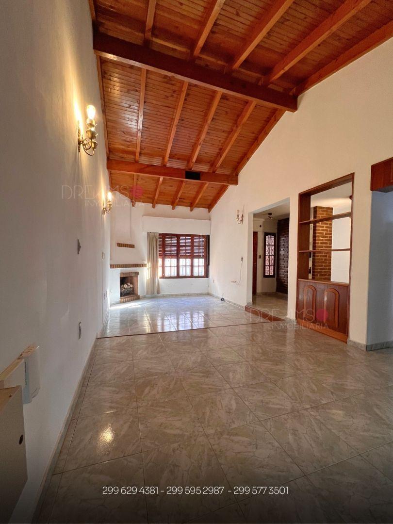 Foto de Casa 0 ambientes 4 dormitorios. | Plot y Lorea al 100, imagen 2