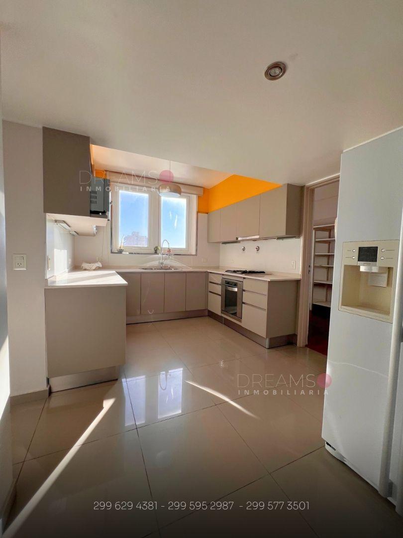 Foto de Departamento 0 ambientes 3 dormitorios. | Avenida Argentina al 400, imagen 2