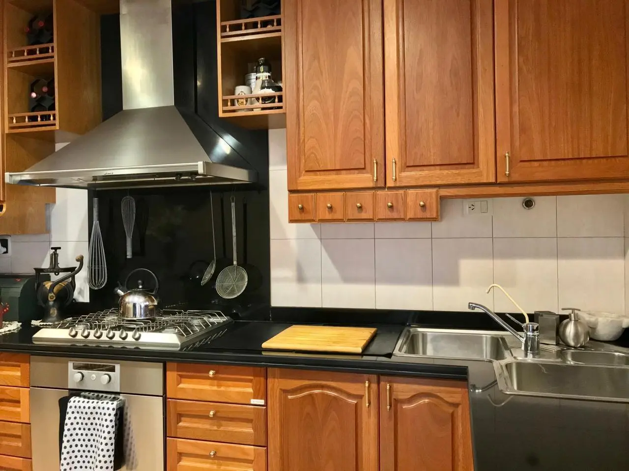 Casa de 500 m2 en la zona de Unicenter- a pocas cuadras de la autopista 2