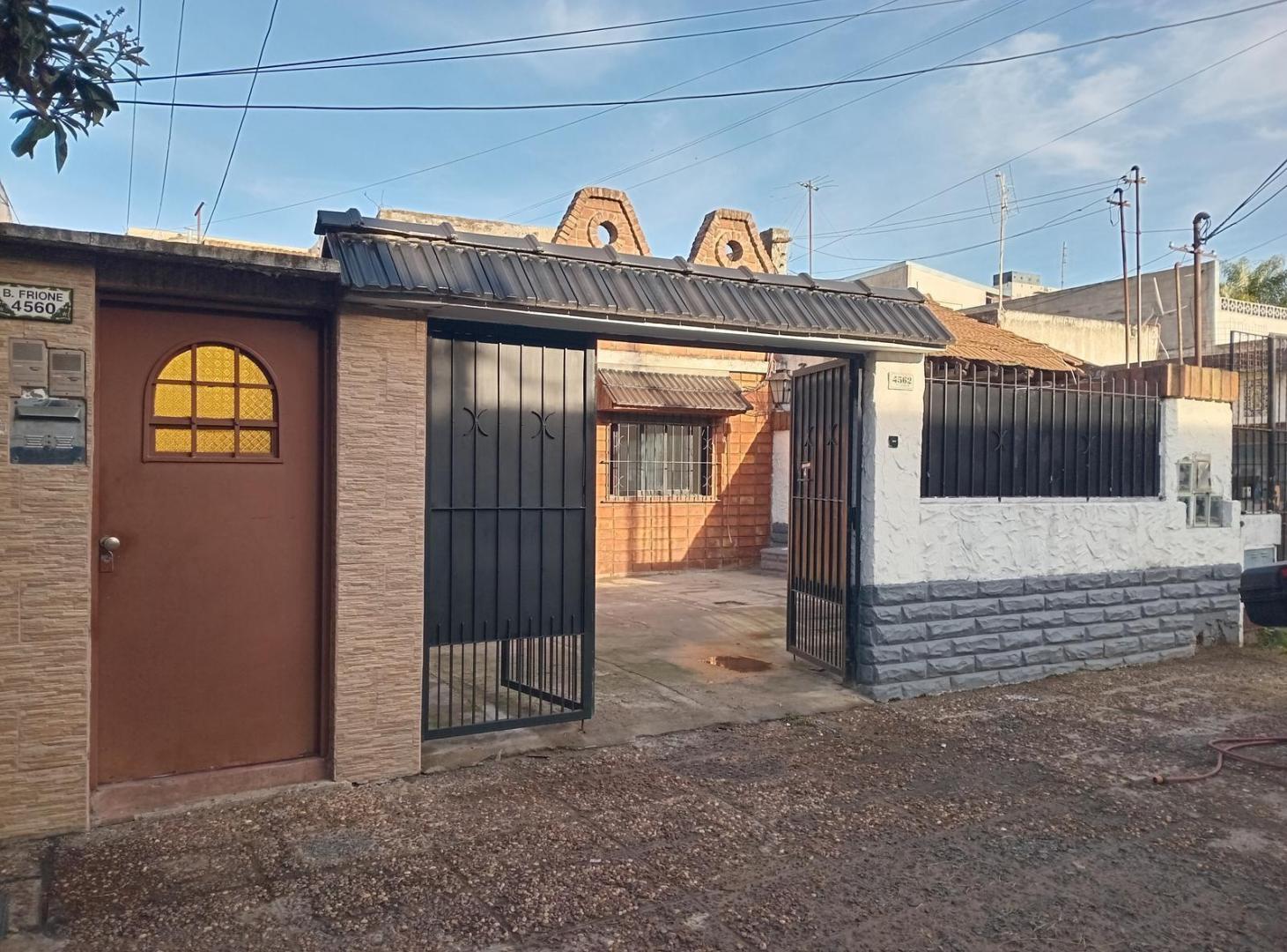 PH 3 Ambientes c/Cochera Doble, Terraza Propia y Sin Expensas - B. Frione 4500.
